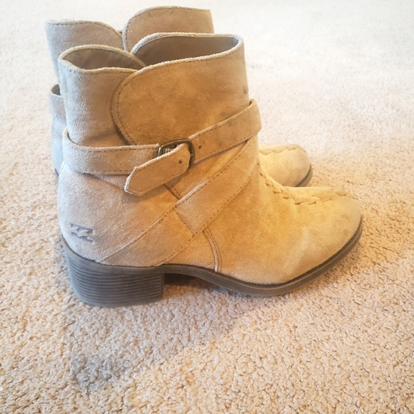 Billabong ladies Ankle boots - Picture 1 of 6